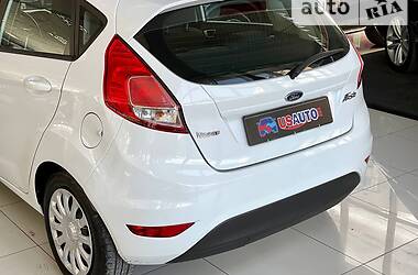 Хэтчбек Ford Fiesta 2016 в Херсоне