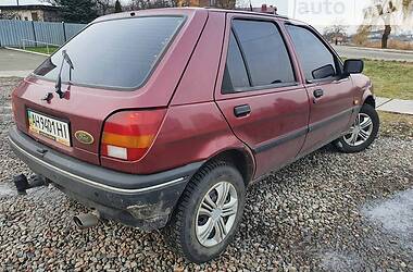 Хэтчбек Ford Fiesta 1991 в 