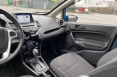 Седан Ford Fiesta 2017 в Черновцах