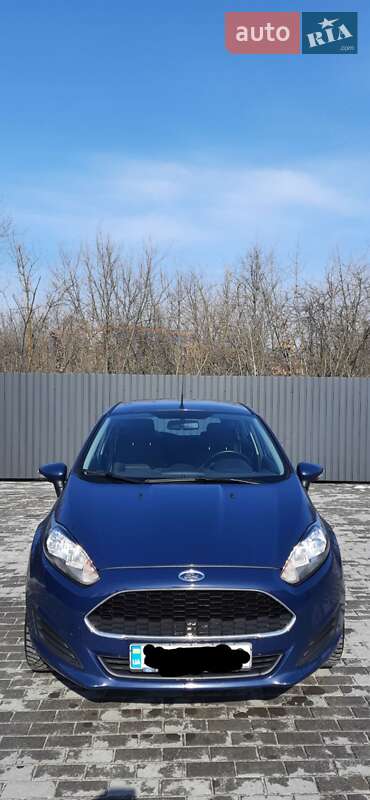 Хэтчбек Ford Fiesta 2016 в Софиевской Борщаговке