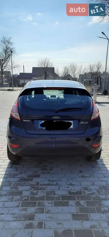 Хэтчбек Ford Fiesta 2016 в Софиевской Борщаговке