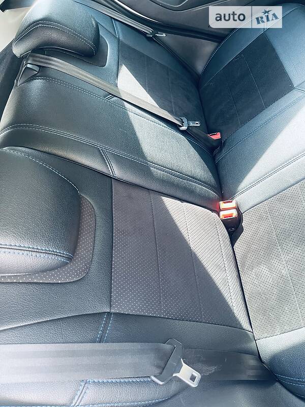 Хэтчбек Ford Fiesta 2013 в Ужгороде