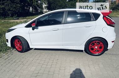 Хетчбек Ford Fiesta 2013 в Ужгороді