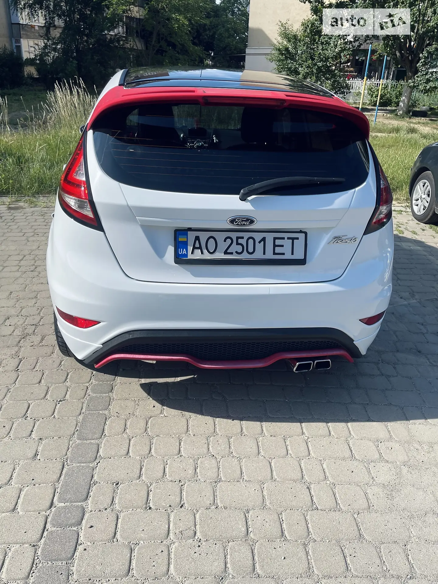 2013 Ford Fiesta - мініатюра 18