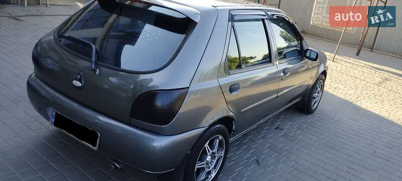 Хэтчбек Ford Fiesta 1998 в Одессе