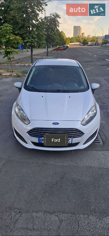 Седан Ford Fiesta 2019 в 