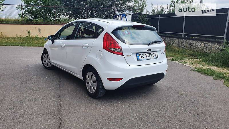Хэтчбек Ford Fiesta 2012 в Тернополе