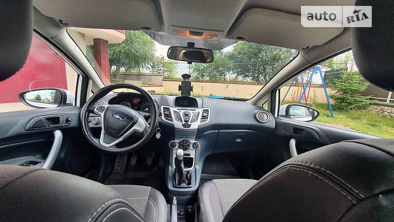 Хэтчбек Ford Fiesta 2012 в Тернополе