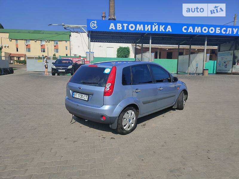Хэтчбек Ford Fiesta 2005 в Одессе
