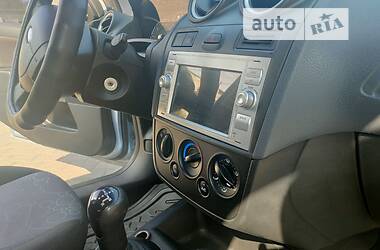 Хэтчбек Ford Fiesta 2005 в Одессе