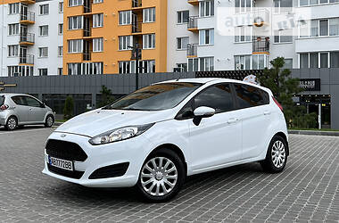 Хэтчбек Ford Fiesta 2017 в 