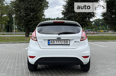 Хэтчбек Ford Fiesta 2017 в 