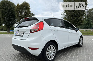 Хэтчбек Ford Fiesta 2017 в 