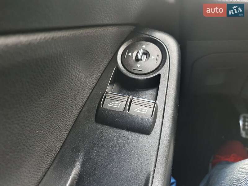 Хэтчбек Ford Fiesta 2013 в Нежине