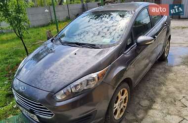 Седан Ford Fiesta 2015 в Днепре
