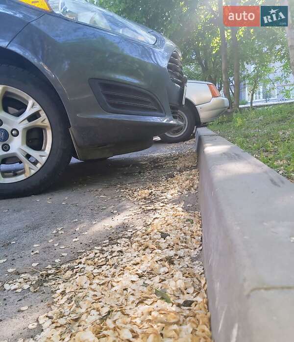 Седан Ford Fiesta 2015 в Днепре фото 13 Седан Ford Fiesta 2015 в Днепре