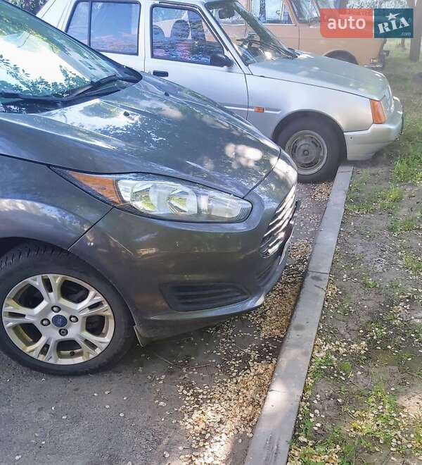 Седан Ford Fiesta 2015 в Днепре фото 14 Седан Ford Fiesta 2015 в Днепре