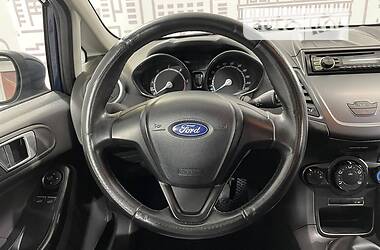 Хэтчбек Ford Fiesta 2015 в Киеве