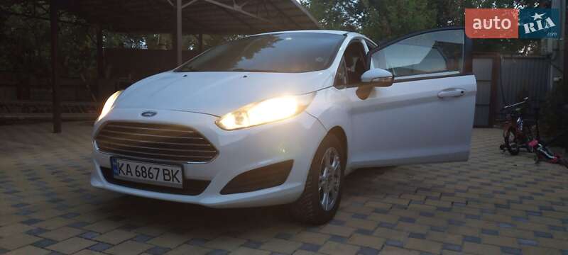 Хэтчбек Ford Fiesta 2013 в Киеве