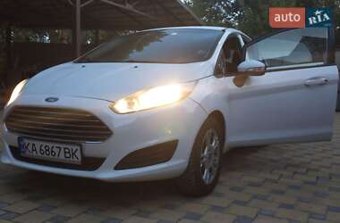 Хэтчбек Ford Fiesta 2013 в 