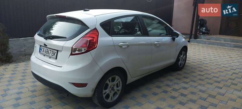 Хэтчбек Ford Fiesta 2013 в Киеве