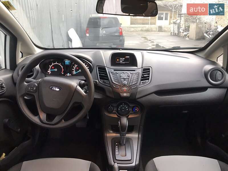 Седан Ford Fiesta 2019 в Обухові