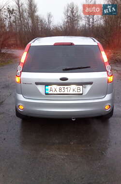 Хэтчбек Ford Fiesta 2007 в Змиеве
