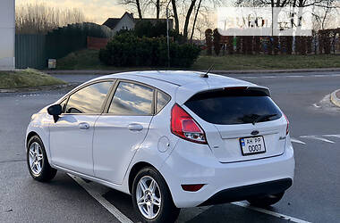 Хэтчбек Ford Fiesta 2019 в 