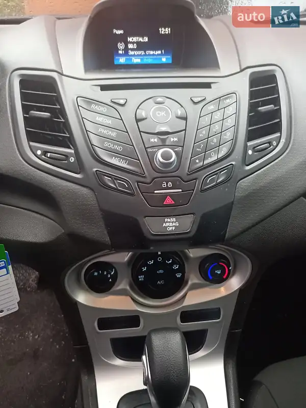 Ford Fiesta 2018 VIN 3FADP4EJ0KM113653 фото оголошення 10 з 62