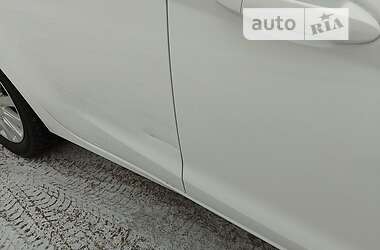 Хэтчбек Ford Fiesta 2013 в 