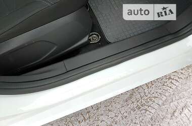 Хэтчбек Ford Fiesta 2013 в 