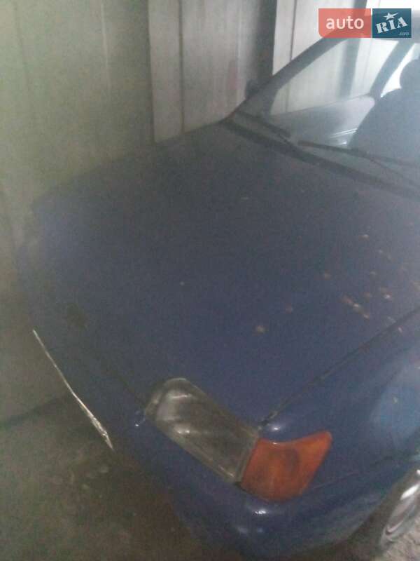 Хэтчбек Ford Fiesta 1992 в Черновцах