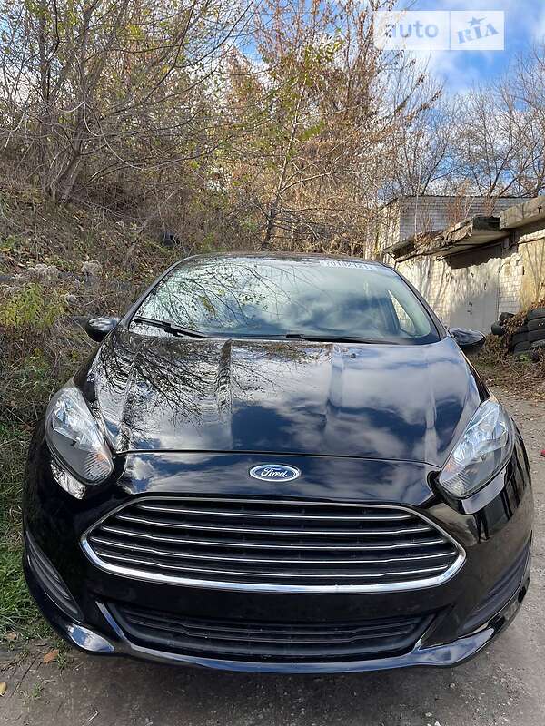 Седан Ford Fiesta 2018 в Днепре