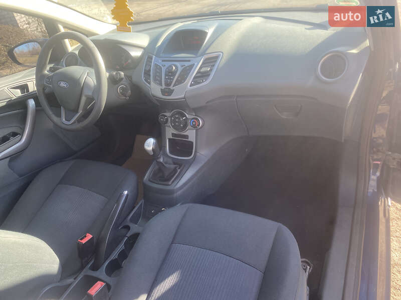 Хэтчбек Ford Fiesta 2010 в Киеве