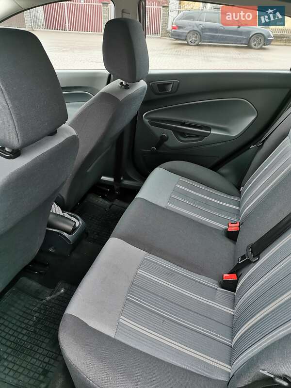 Хэтчбек Ford Fiesta 2009 в Ровно фото 4 Хэтчбек Ford Fiesta 2009 в Ровно