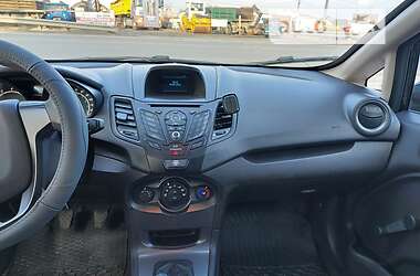 Седан Ford Fiesta 2017 в Виннице