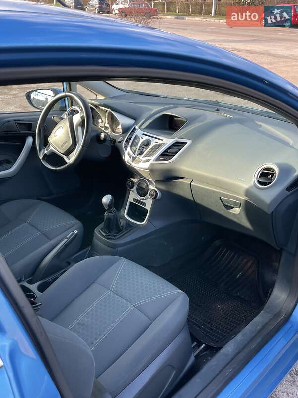 Хэтчбек Ford Fiesta 2011 в Житомире фото 7 Хэтчбек Ford Fiesta 2011 в Житомире