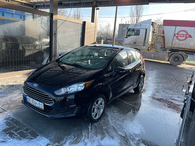 Хетчбек Ford Fiesta 2016 в Миколаєві