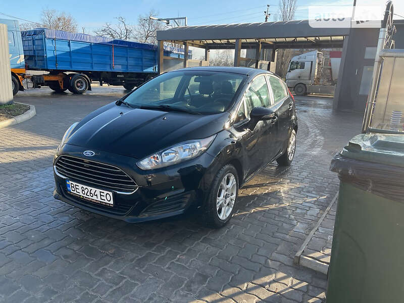 Хетчбек Ford Fiesta 2016 в Миколаєві