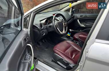 Хетчбек Ford Fiesta 2011 в Сумах