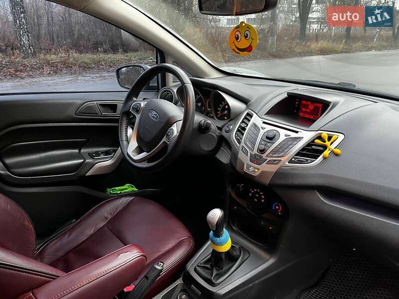 Хэтчбек Ford Fiesta 2011 в Сумах фото 25 Хэтчбек Ford Fiesta 2011 в Сумах
