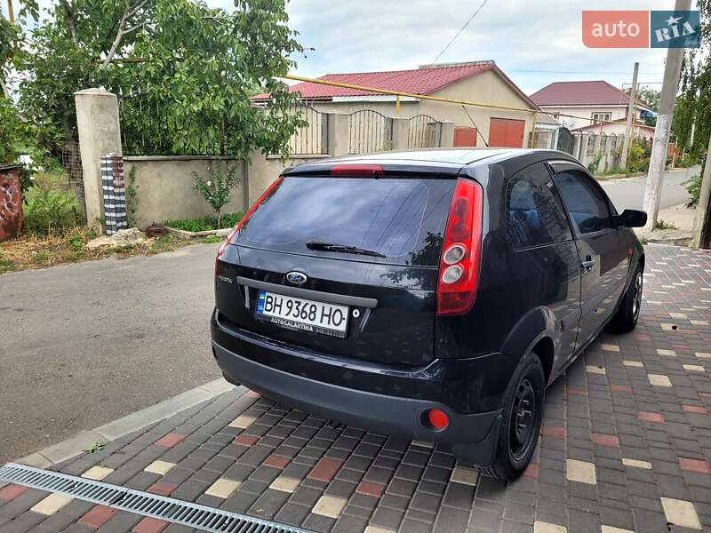 Хэтчбек Ford Fiesta 2006 в Одессе