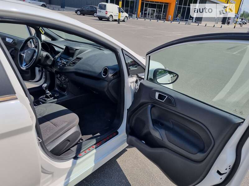 Хэтчбек Ford Fiesta 2019 в Киеве
