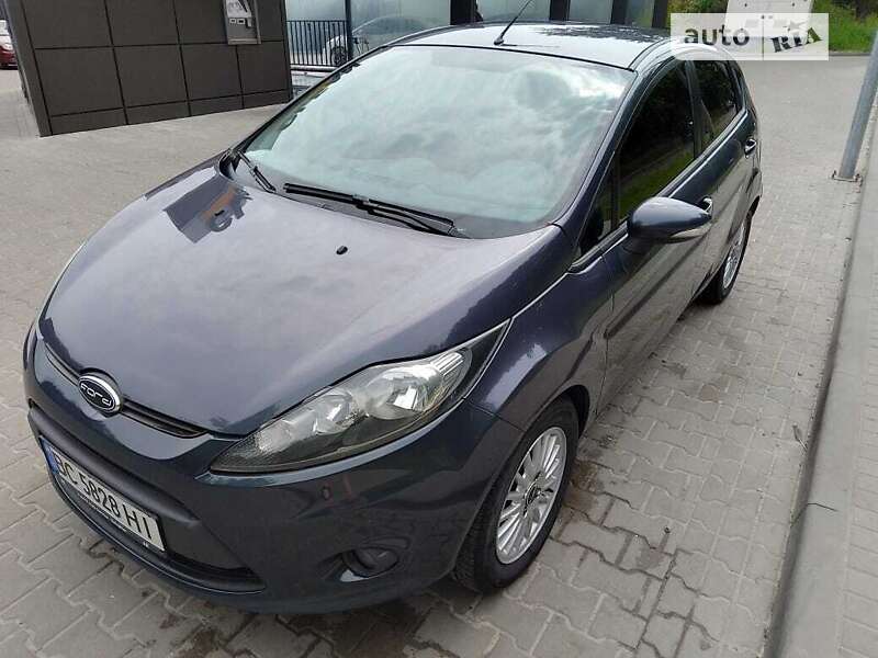 Хэтчбек Ford Fiesta 2011 в Львове