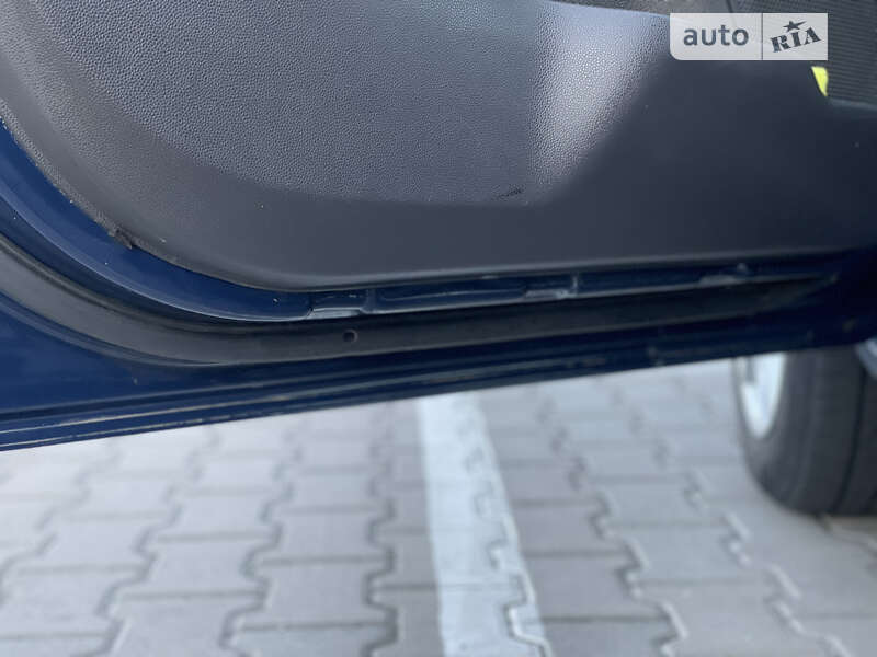 Хэтчбек Ford Fiesta 2015 в Киеве