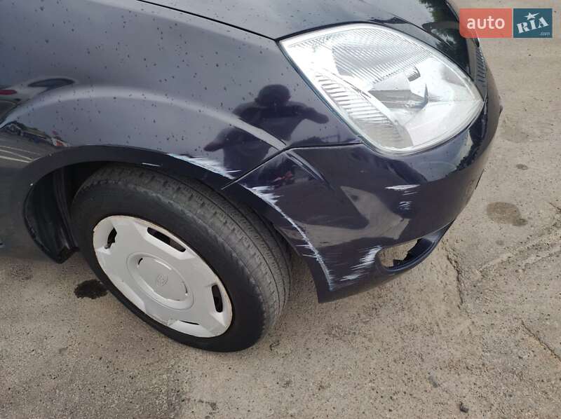 Хэтчбек Ford Fiesta 2005 в Луцке