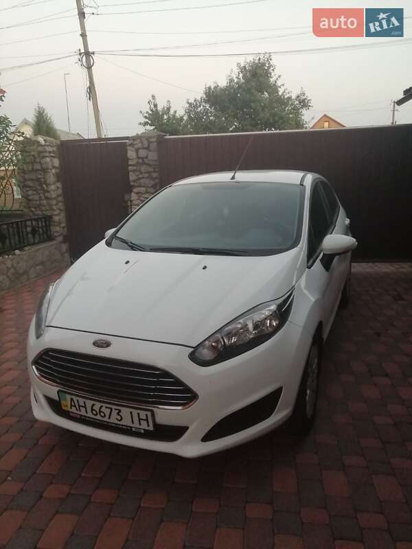 Хэтчбек Ford Fiesta 2013 в Никополе