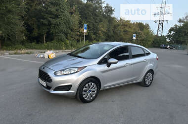 Хэтчбек Ford Fiesta 2019 в 