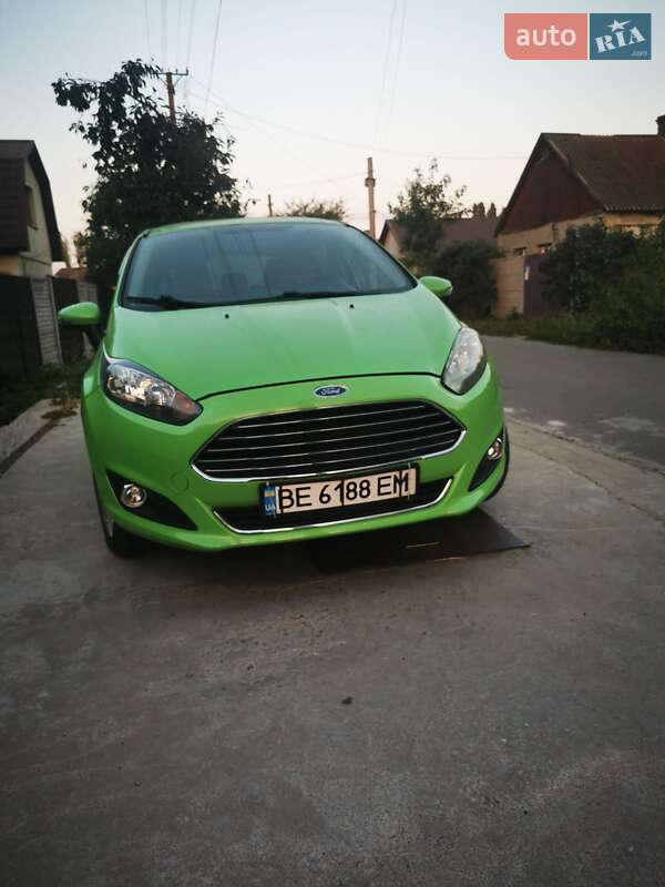 Хэтчбек Ford Fiesta 2013 в Кривом Роге