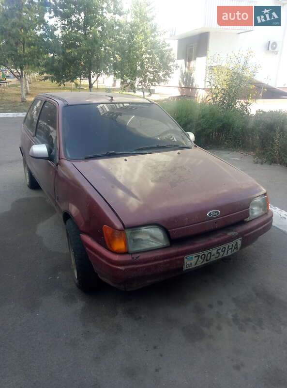 Хэтчбек Ford Fiesta 1990 в Николаеве